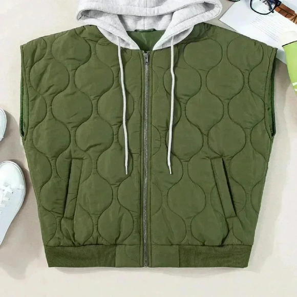 Olive Green Boho Women's Quilted Cozy Free Style Drawstring Hooded Puffer Vest - Picture 4 of 4